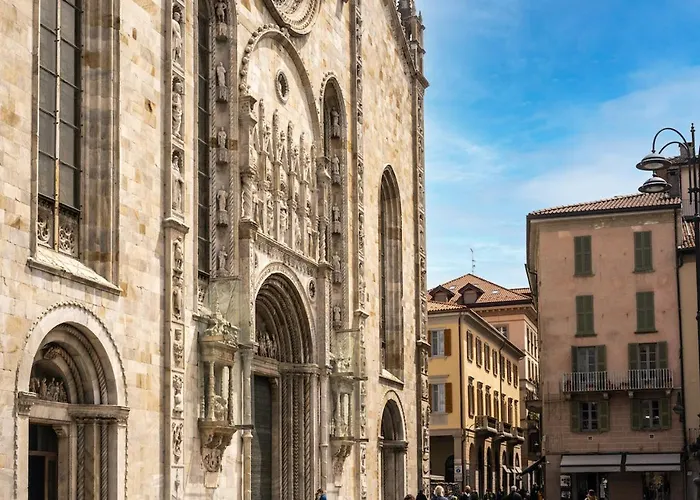 Dbh - Boutique Комо