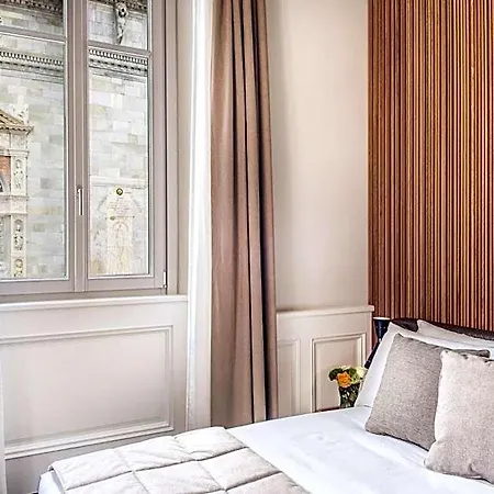 Dbh - Boutique 4* Como